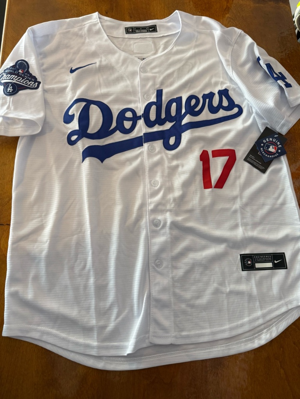 Shohei Ohtani Los Angeles Dodgers jersey size Medium